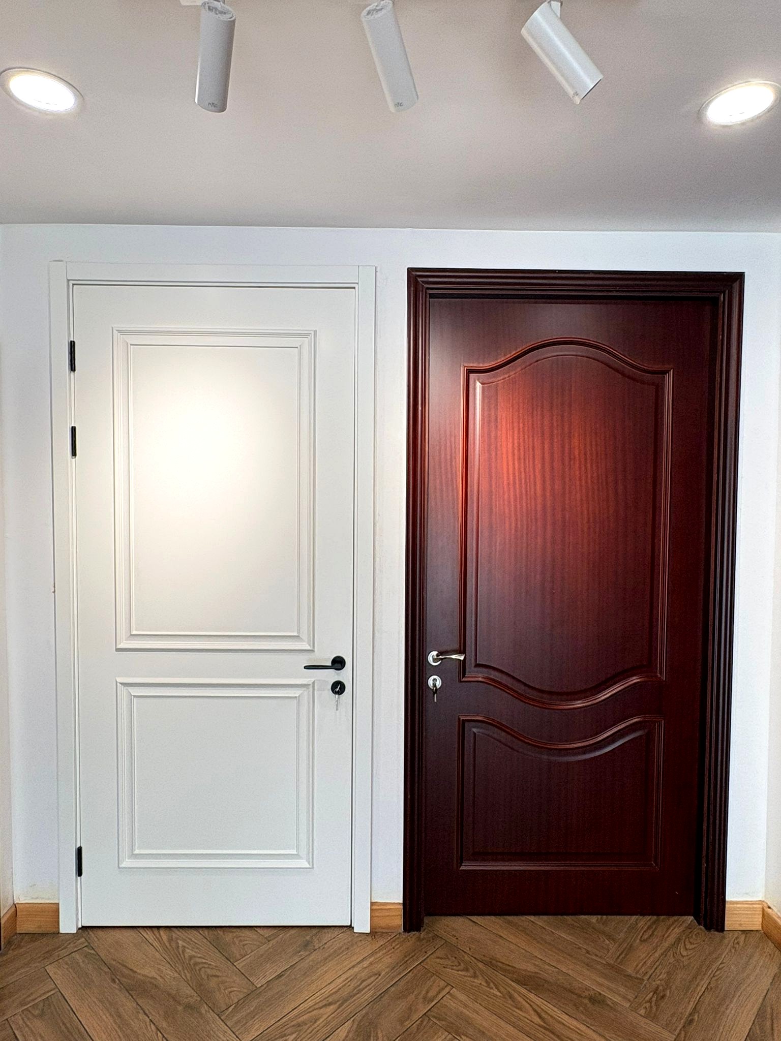 Minimalist Windows: Transparent, Clean, and Luxurious Envelope Design